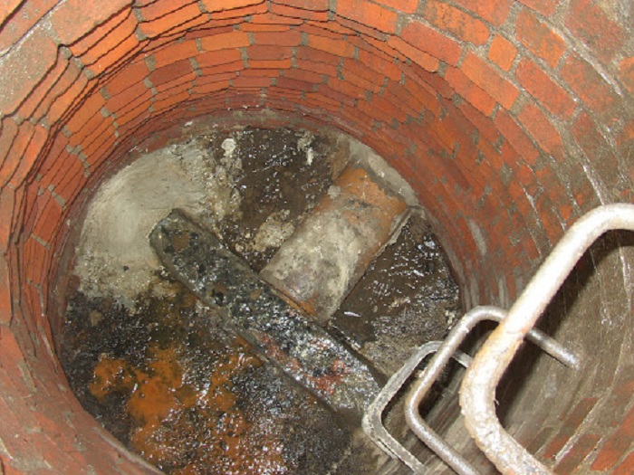 منهول آجری - brick manhole